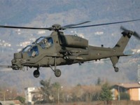 L’importanza degli elicotteri A129 Mangusta nei teatri operativi – Decorati quattro piloti dell’Esercito italiano