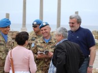 Libano: il sindaco di Bari Michele Emiliano visita il contingente italiano