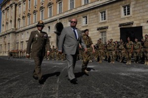 cerimonia di saluto ai militari della Brigata bersaglieri “Garibaldi”