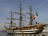 L’Amerigo Vespucci in porto a Livorno: le date per le visite a bordo