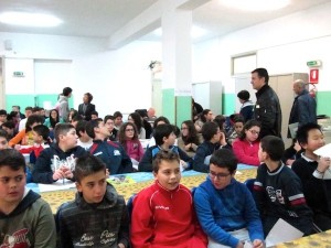 Alunni della scuola media di Brolo