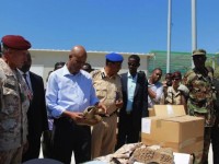 L’Italia consegna materiali d’equipaggiamento all’esercito ed alla polizia della Repubblica Federale di Somalia