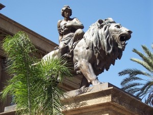 Teatro Massimo - La Tragedia