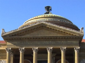 Teatro Massimo - Timpano