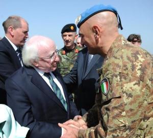 Il Gen. Portolano accoglie il Presidente irlandese Higgins