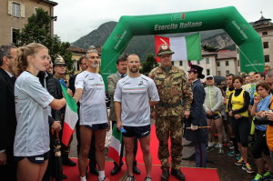 I tedofori in Piazza Fiera a Trento