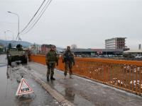 Militari italiani salvano un bambino in Kosovo