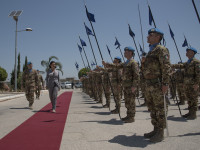 ‘L’Italia conta su di voi’: la Boldrini visita i militari italiani in Libano