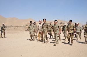 afghanistan-Magri-visita-contingente-italiano